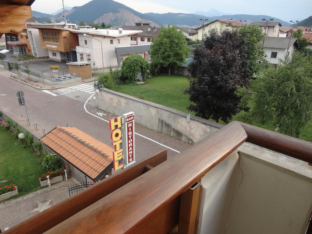 Hotel Al Caminetto Чембра Стая снимка